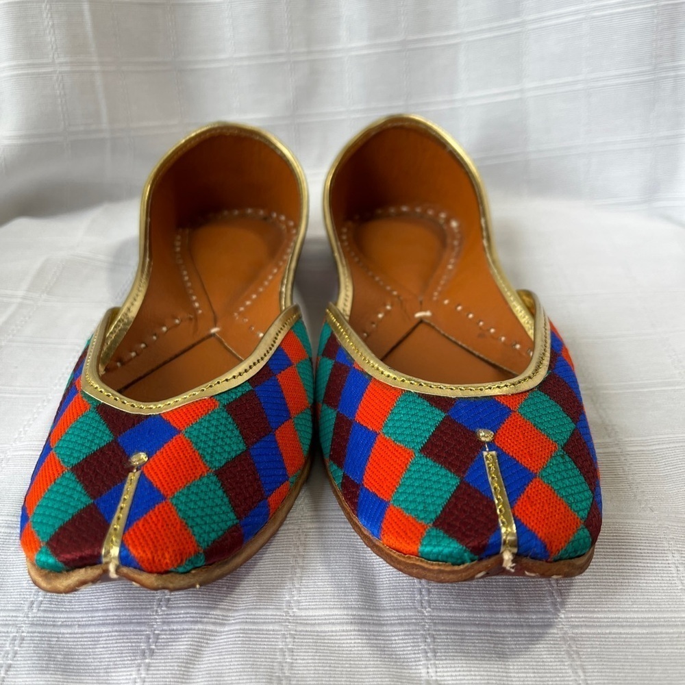 Traditional Handcrafted Colorful Women's Jutti Shoes Leather - Picture 7 of 14